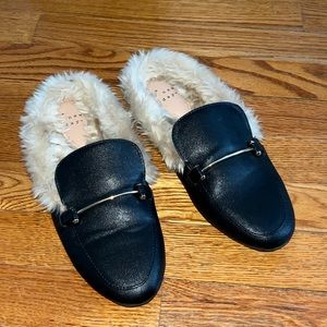 A NEW DAY WOMENS FUR LINED MULES Size 7.5